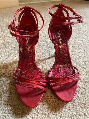 Delicious Joanne Red Strappy Heels NWOT
